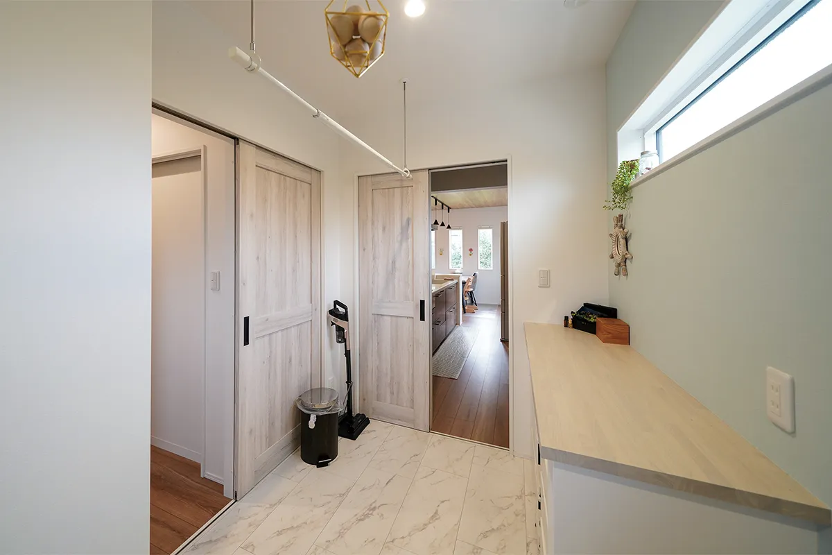 太陽光で賢く暮らすナチュラル住宅