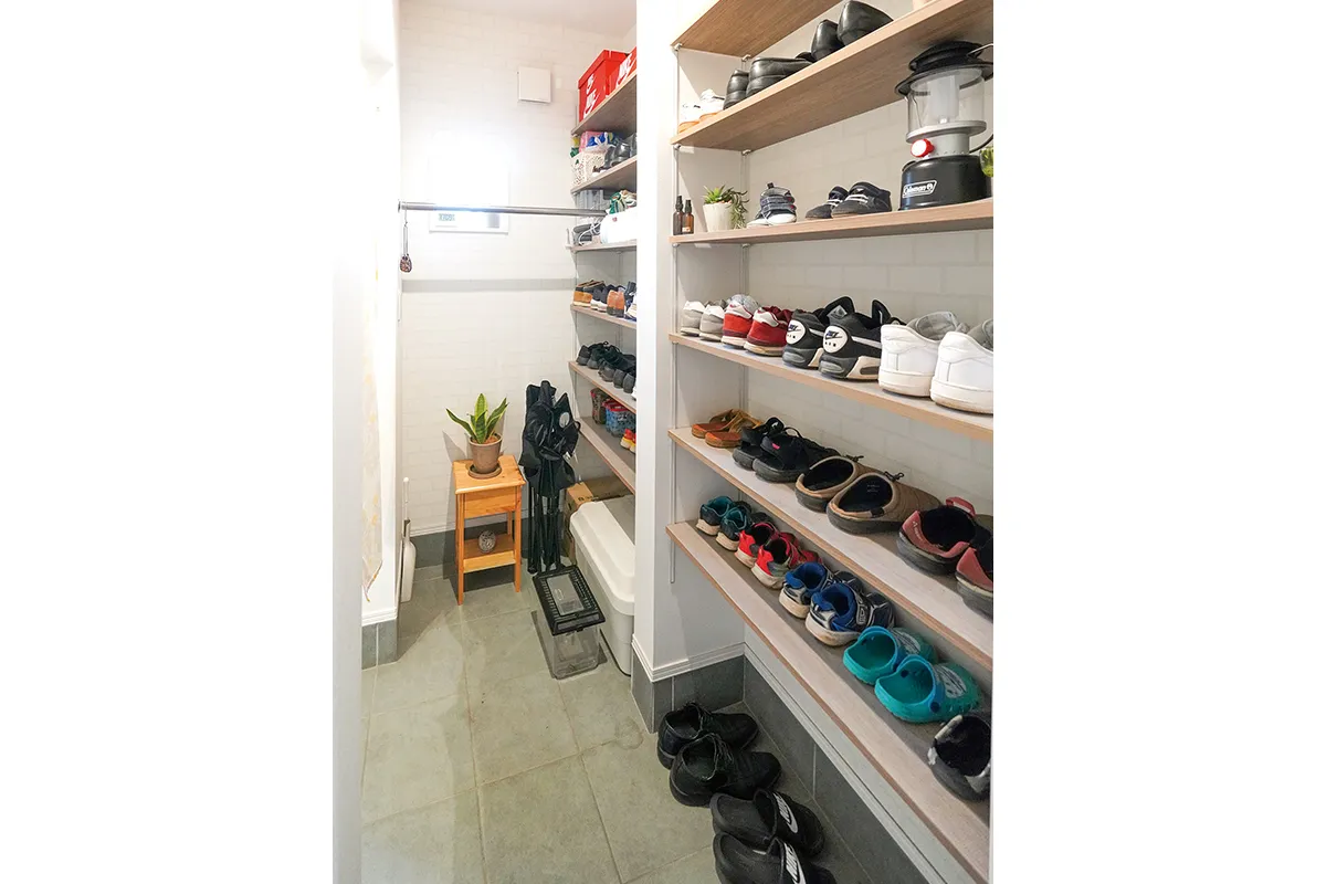 太陽光で賢く暮らすナチュラル住宅